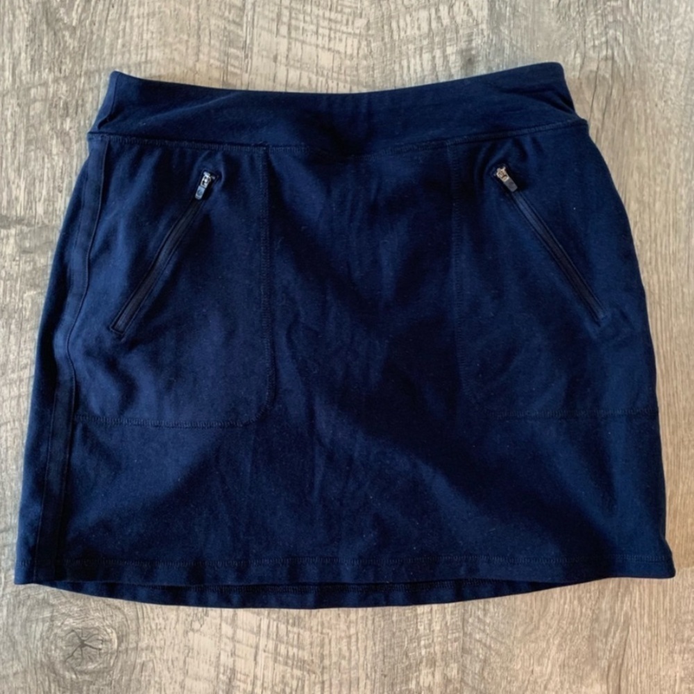 ✨ Talbots Navy Skort With Zippered Pockets ✨